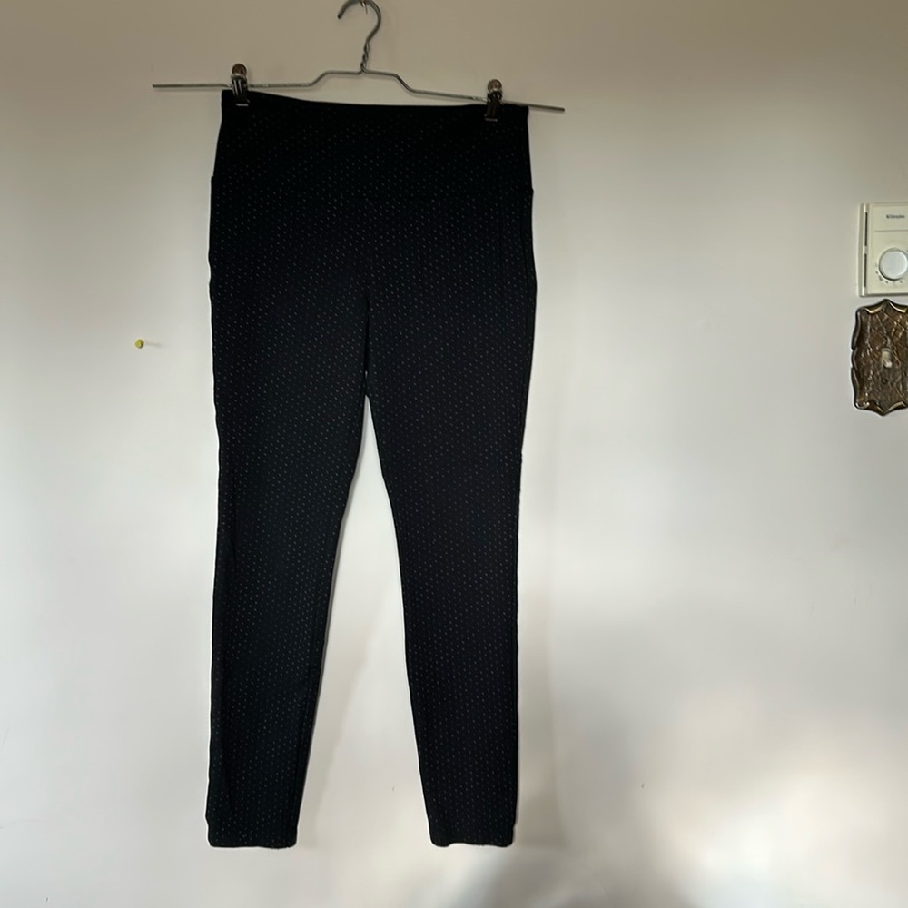 Liz Claiborne stretch pants. size M